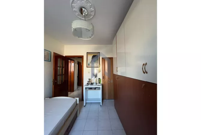 Shtepi me qera 2+1 ne Tirane - 450 Euro