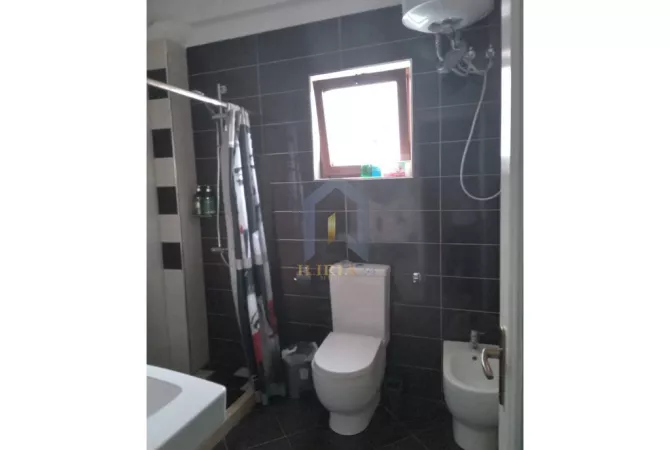 Shtepi me qera 1+1 ne Tirane - 350 Euro