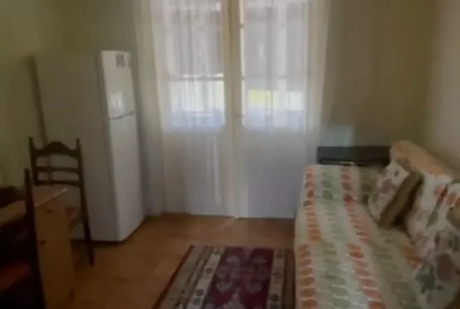Shtepi me qera 2+1 ne Tirane - 450 Euro