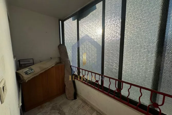 Shtepi me qera Apartament ne Tirane, 1+1, Mobilimi E mobiluar, Pagesa 450  Euro.