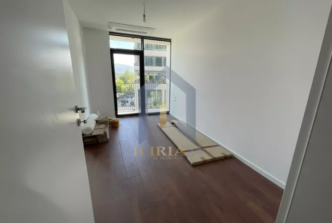 Business Property for Rent 1+1 in Tirana - 1,300 Euro