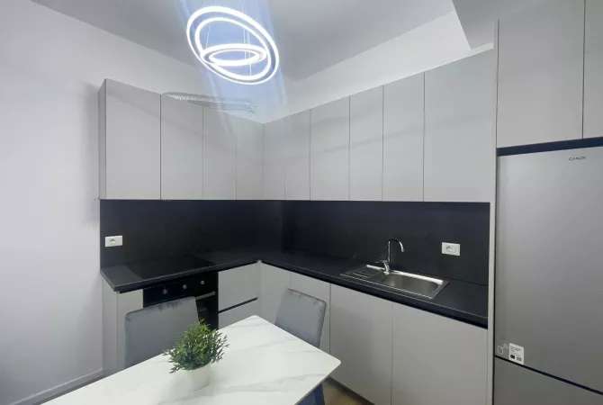 Shtepi me qera 1+1 ne Tirane - 450 Euro