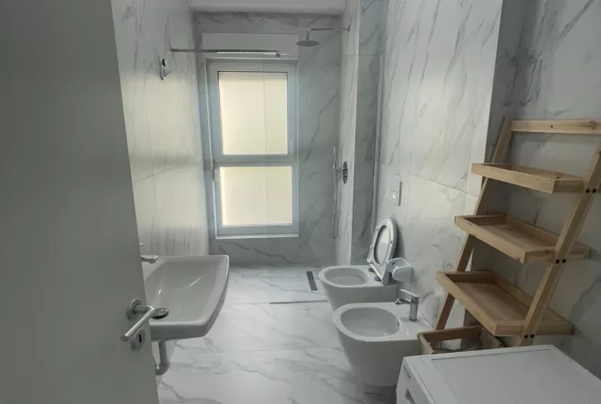 Shtepi me qera Apartament ne Tirane, 1+1, Mobilimi E mobiluar, Pagesa 450  Euro.