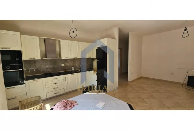 Shtepi me qera 3+1 ne Tirane - 750 Euro