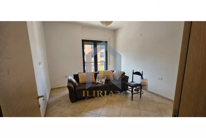 Shtepi me qera 3+1 ne Tirane - 750 Euro