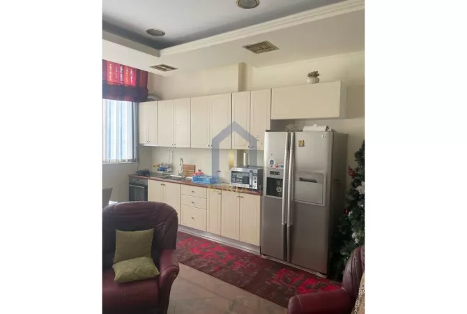 Shtepi me qera 2+1 ne Tirane - 700 Euro