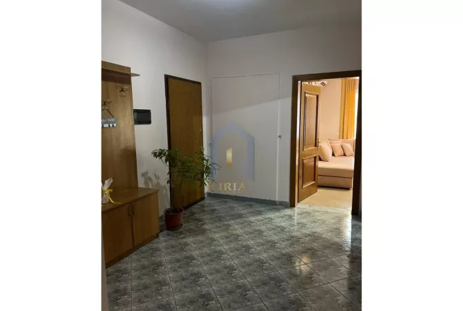 Shtepi me qera Apartament ne Tirane, 2+1, Mobilimi E mobiluar, Pagesa 700  Euro.