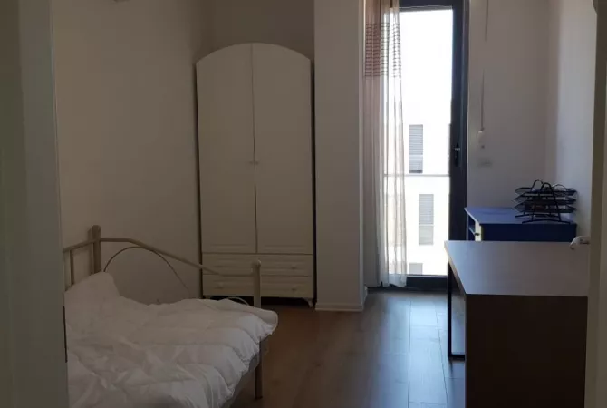 Shtepi me qera 2+1 ne Tirane - 800 Euro