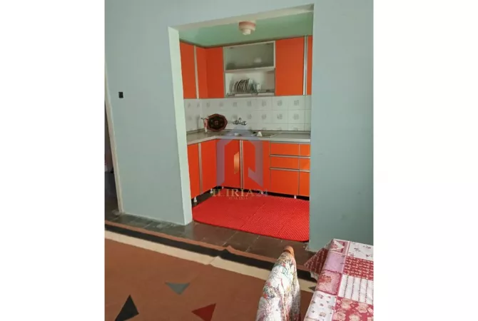 Shtepi me qera 2+1 ne Tirane - 450 Euro