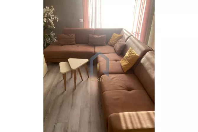 Shtepi me qera 2+1 ne Tirane - 550 Euro