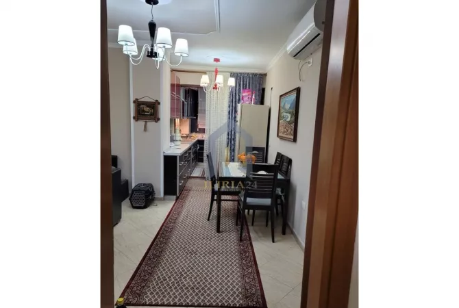 Shtepi me qera 2+1 ne Tirane - 700 Euro