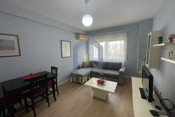 Shtepi me qera Apartament ne Tirane, 1+1, Mobilimi E mobiluar, Pagesa 550  Euro.