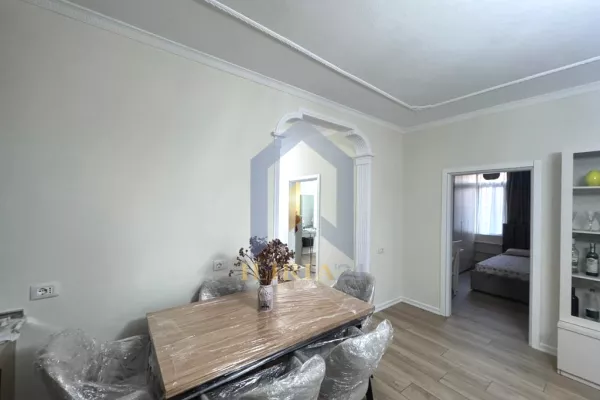 Casa in affitto 3+1 a Tirana - 1,100 Euro