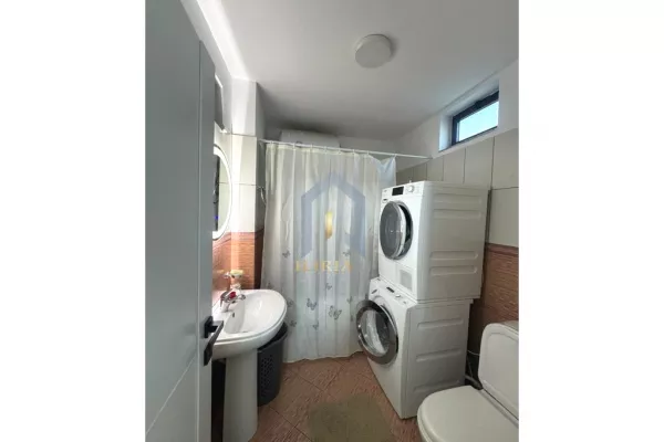 Casa in affitto 3+1 a Tirana - 1,100 Euro