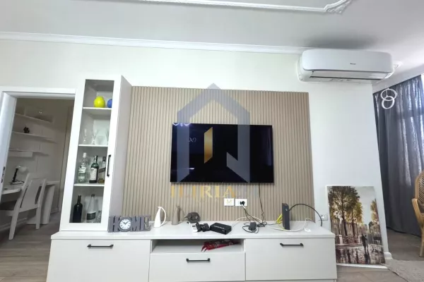 Shtepi me qera Apartament ne Tirane, 3+1, Mobilimi E mobiluar, Pagesa 1,100  Euro.