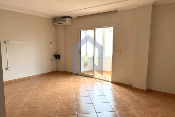 Casa in affitto 5+1 a Tirana - 1,700 Euro
