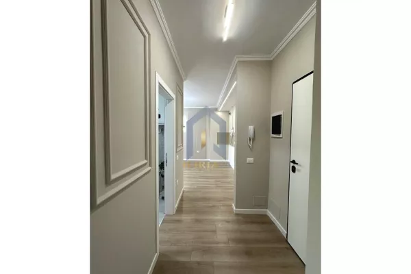 Shtepi me qera Apartament ne Tirane, 2+1, Mobilimi Pjeserisht e mobiluar, Pagesa 900  Euro.