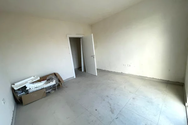 Shtepi ne shitje Apartament ne Tirane, 2+1, Mobilimi Bosh, pa mobiluar, Pagesa 118,840  Euro.