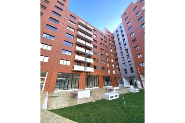 Business Property in Sale 1+1 in Tirana - 362,880 Euro