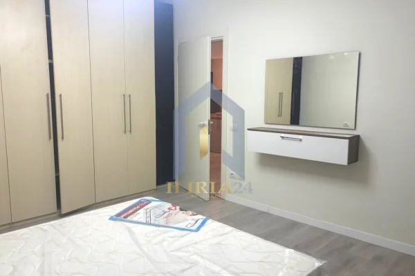 Shtepi me qera 2+1 ne Tirane - 650 Euro
