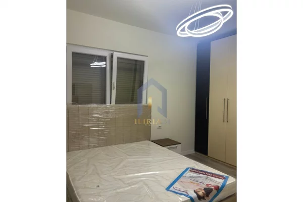 Shtepi me qera 2+1 ne Tirane - 650 Euro