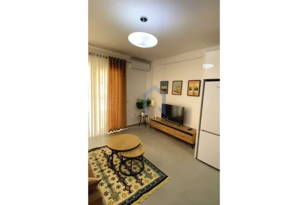 Shtepi me qera 1+1 ne Tirane - 750 Euro