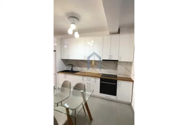 Shtepi me qera 1+1 ne Tirane - 750 Euro