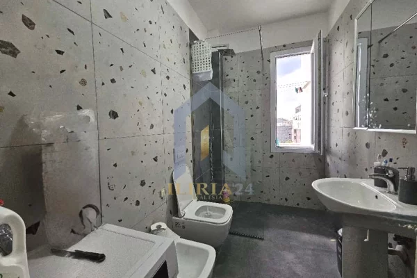 House for Rent 3+1 in Tirana - 700 Euro