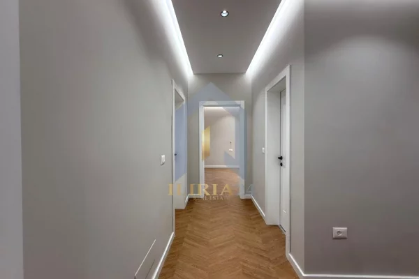 Shtepi ne shitje 2+1 ne Tirane - 255,000 Euro