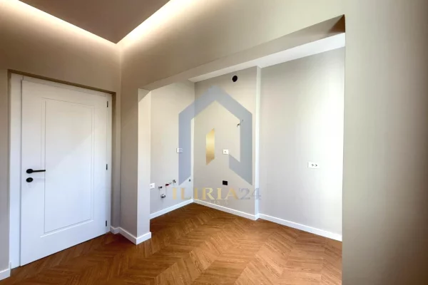 Appartamento in vendita a Tirana 2+1, Vuoto