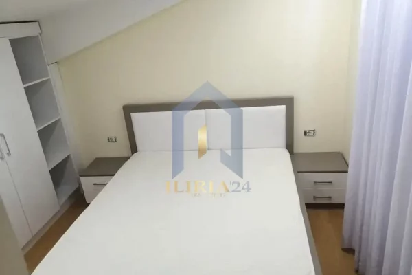 Shtepi me qera Apartament ne Tirane, 2+1, Mobilimi E mobiluar, Pagesa 450  Euro.