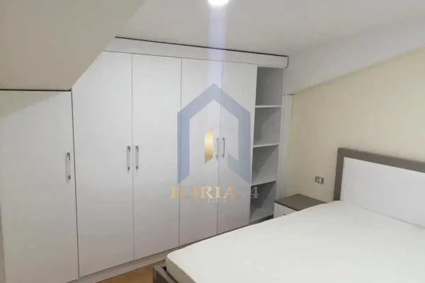 Shtepi me qera Apartament ne Tirane, 2+1, Mobilimi E mobiluar, Pagesa 450  Euro.