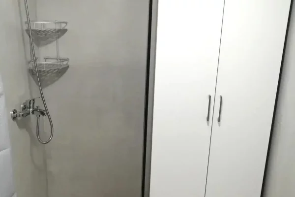 Shtepi me qera Apartament ne Tirane, 2+1, Mobilimi E mobiluar, Pagesa 450  Euro.