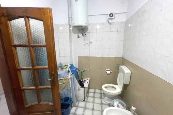 Shtepi ne shitje Apartament ne Tirane, 2+1, Mobilimi E mobiluar, Pagesa 190,000  Euro.