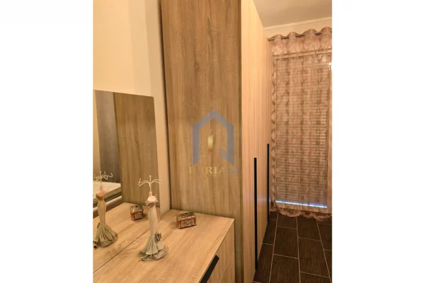 Shtepi me qera 2+1 ne Tirane - 500 Euro