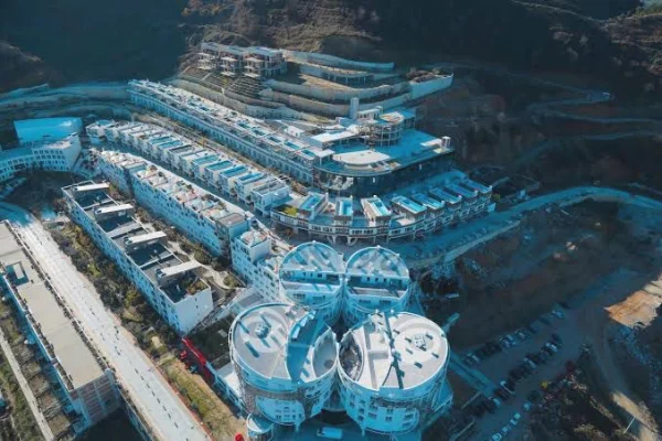 Shtepi ne shitje 3+1 ne Tirane - 999,999 Euro