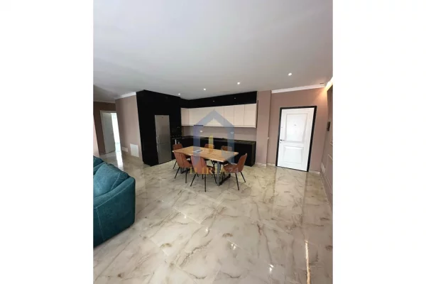 Shtepi me qera 1+1 ne Tirane - 700 Euro