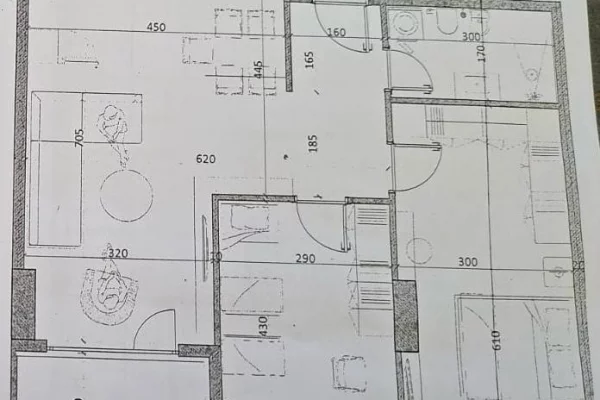 Shtepi ne shitje Apartament ne Tirane, 2+1, Mobilimi Bosh, pa mobiluar, Pagesa 67,200  Euro.