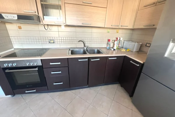 Shtepi me qera 1+1 ne Tirane - 350 Euro