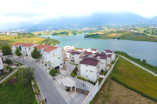 Shtepi ne shitje 3+1 ne Tirane - 493,965 Euro