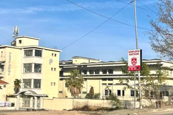 Ambient biznesi ne shitje 1+1 ne Tirane - 154,940 Euro