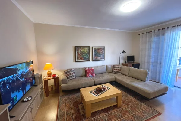 Shtepi ne shitje 1+1 ne Tirane - 70,000 Leke