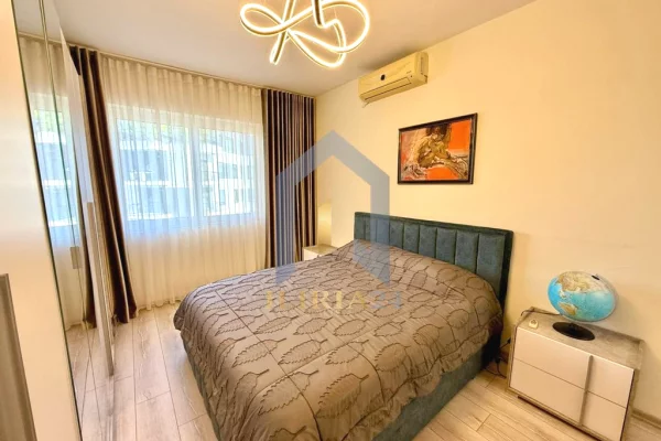 Apartament 1+1 me qira tek "Komuna e Parisit"