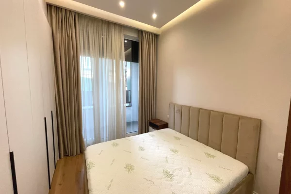 Shtepi ne shitje Apartament ne Tirane, 1+1, Mobilimi E mobiluar, Pagesa 158,000  Euro.