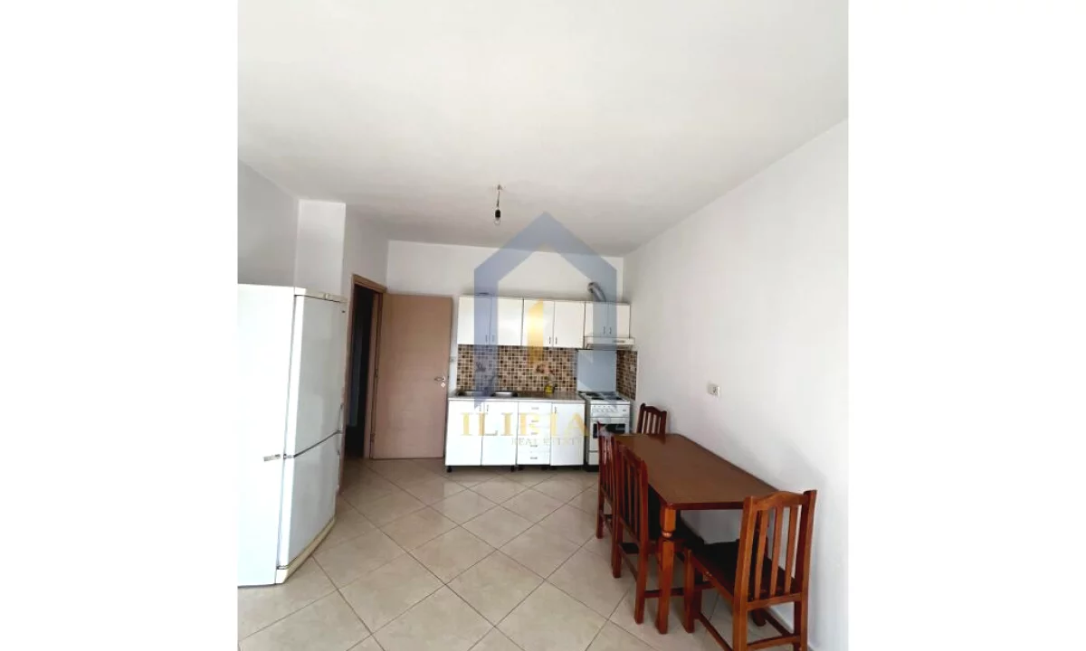 Shtepi ne shitje Apartament ne Tirane, 1+1, Mobilimi Pjeserisht e mobiluar, Pagesa 114,900  Euro.