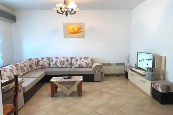 Shtepi me qera 1+1 ne Tirane - 165,000 Euro