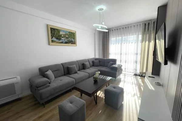 Shtepi me qera Apartament ne Tirane, 2+1, Mobilimi E mobiluar, Pagesa 750  Euro.
