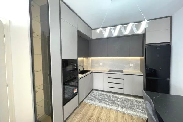 Shtepi me qera Apartament ne Tirane, 2+1, Mobilimi E mobiluar, Pagesa 750  Euro.