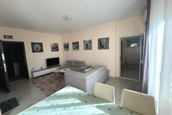 Shtepi ne shitje Apartament ne Durres, 1+1, Mobilimi E mobiluar, Pagesa 55,000  Euro.