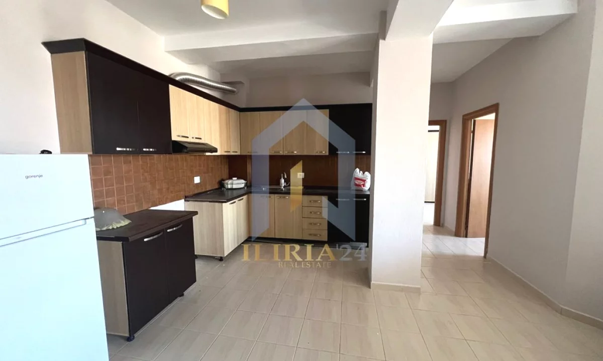 Shtepi me qera Apartament ne Tirane, 2+1, Mobilimi E mobiluar, Pagesa 650  Euro.